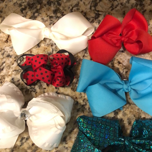 18 hair bows - Picture 6 of 7